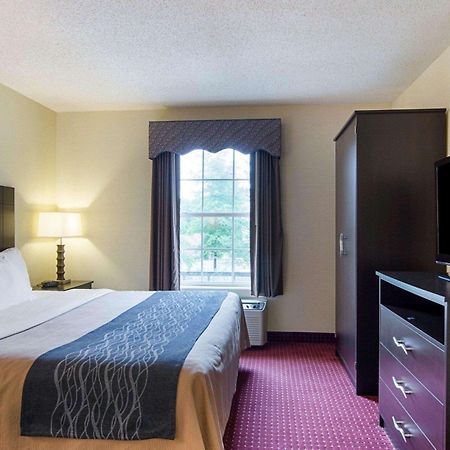 Quality Inn & Suites Little Rock West Buitenkant foto