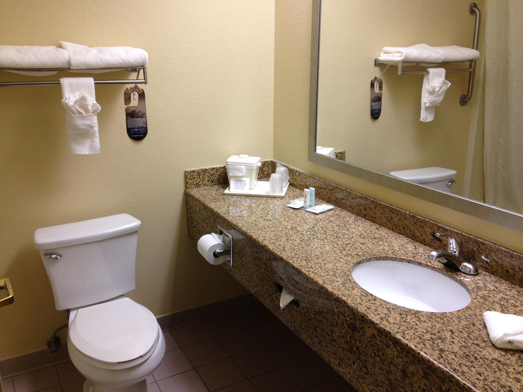 Quality Inn & Suites Little Rock West Buitenkant foto