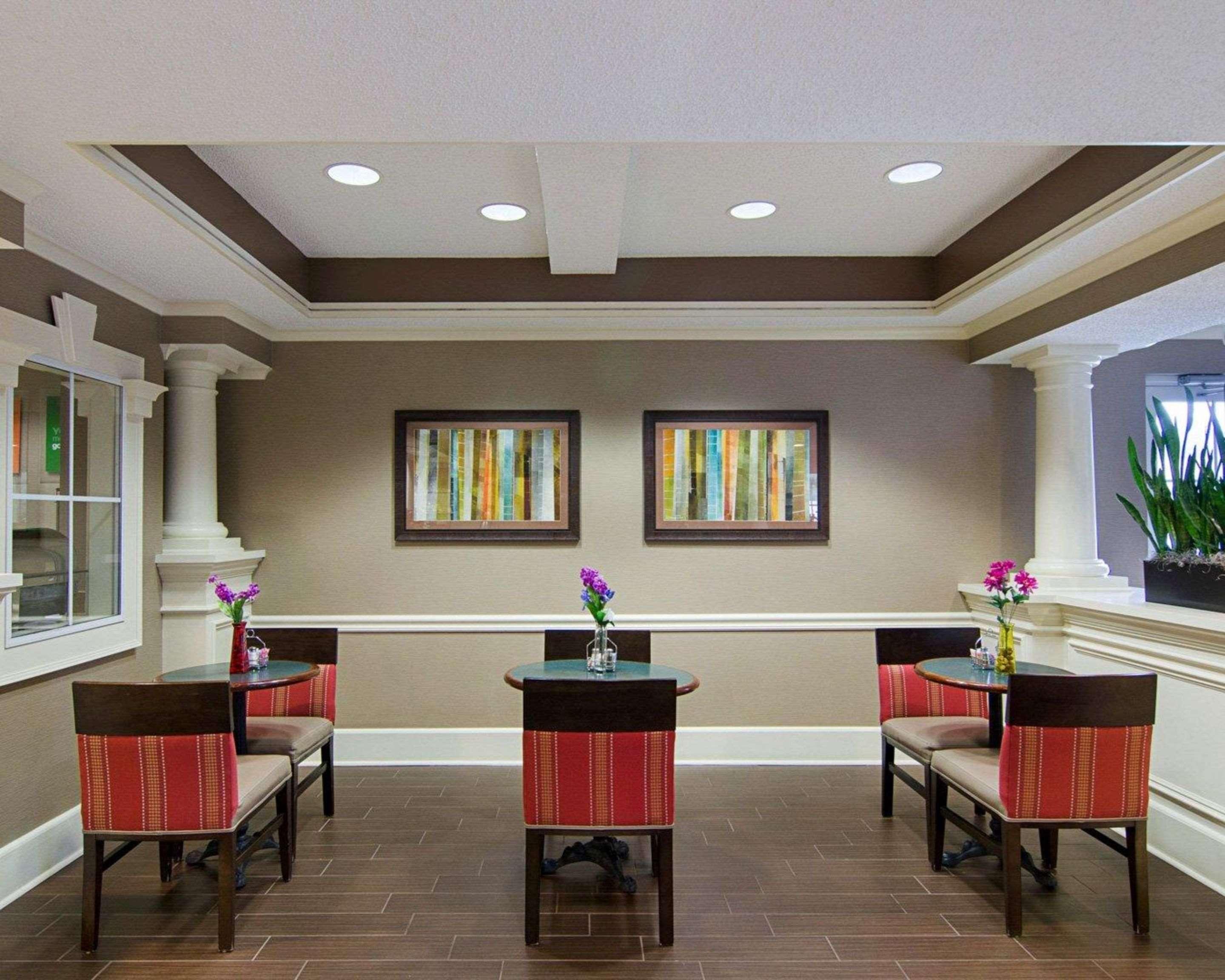 Quality Inn & Suites Little Rock West Buitenkant foto