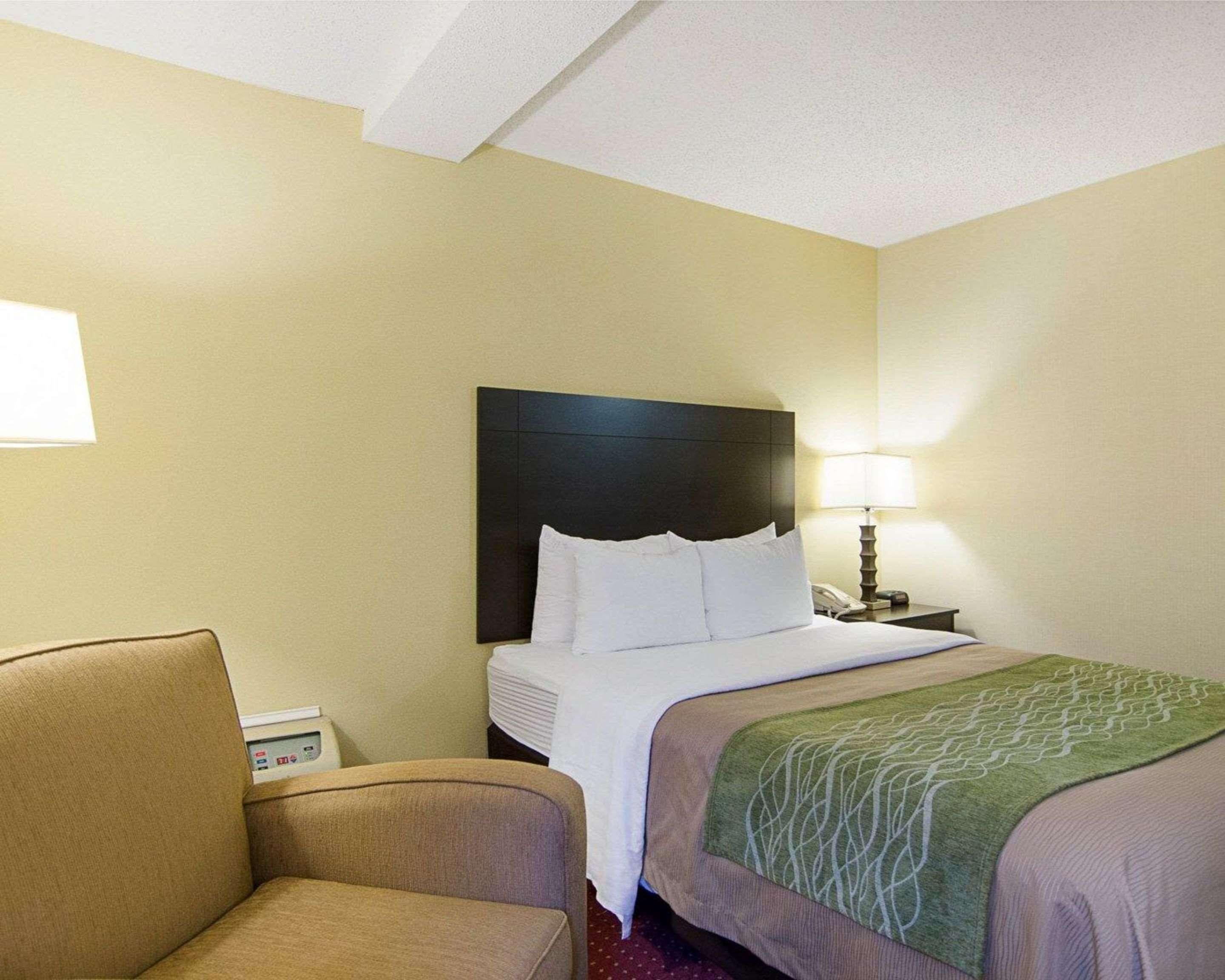 Quality Inn & Suites Little Rock West Buitenkant foto