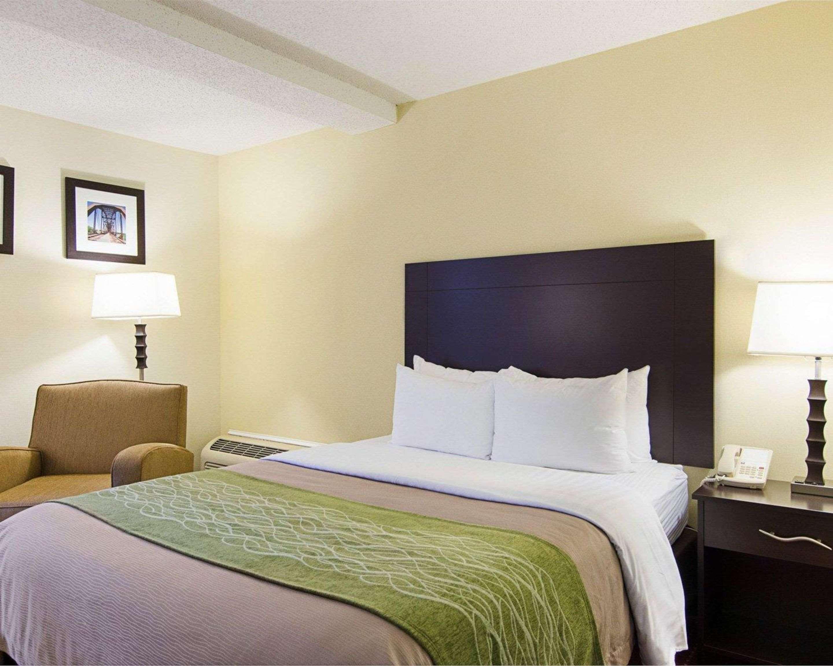 Quality Inn & Suites Little Rock West Buitenkant foto