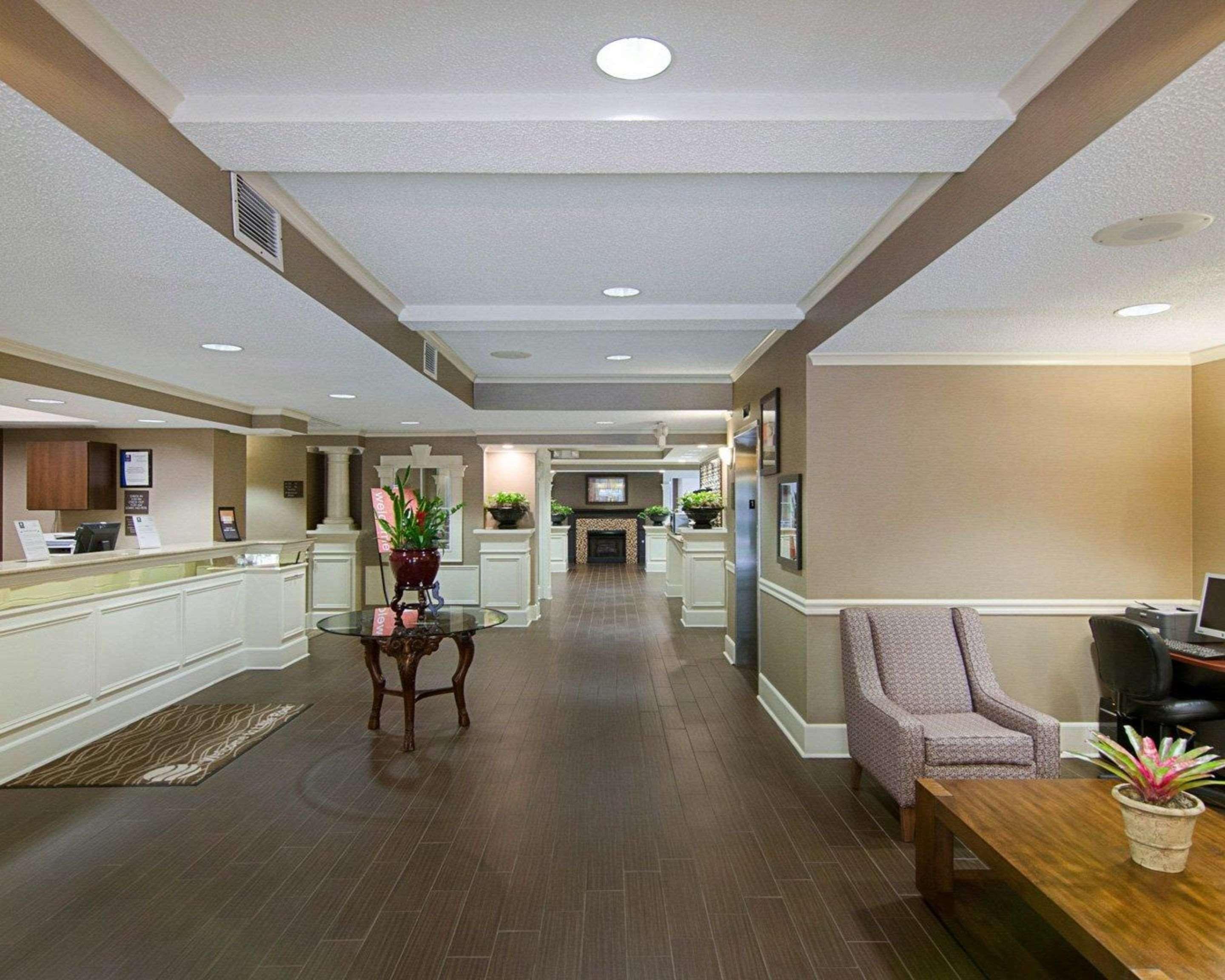 Quality Inn & Suites Little Rock West Buitenkant foto
