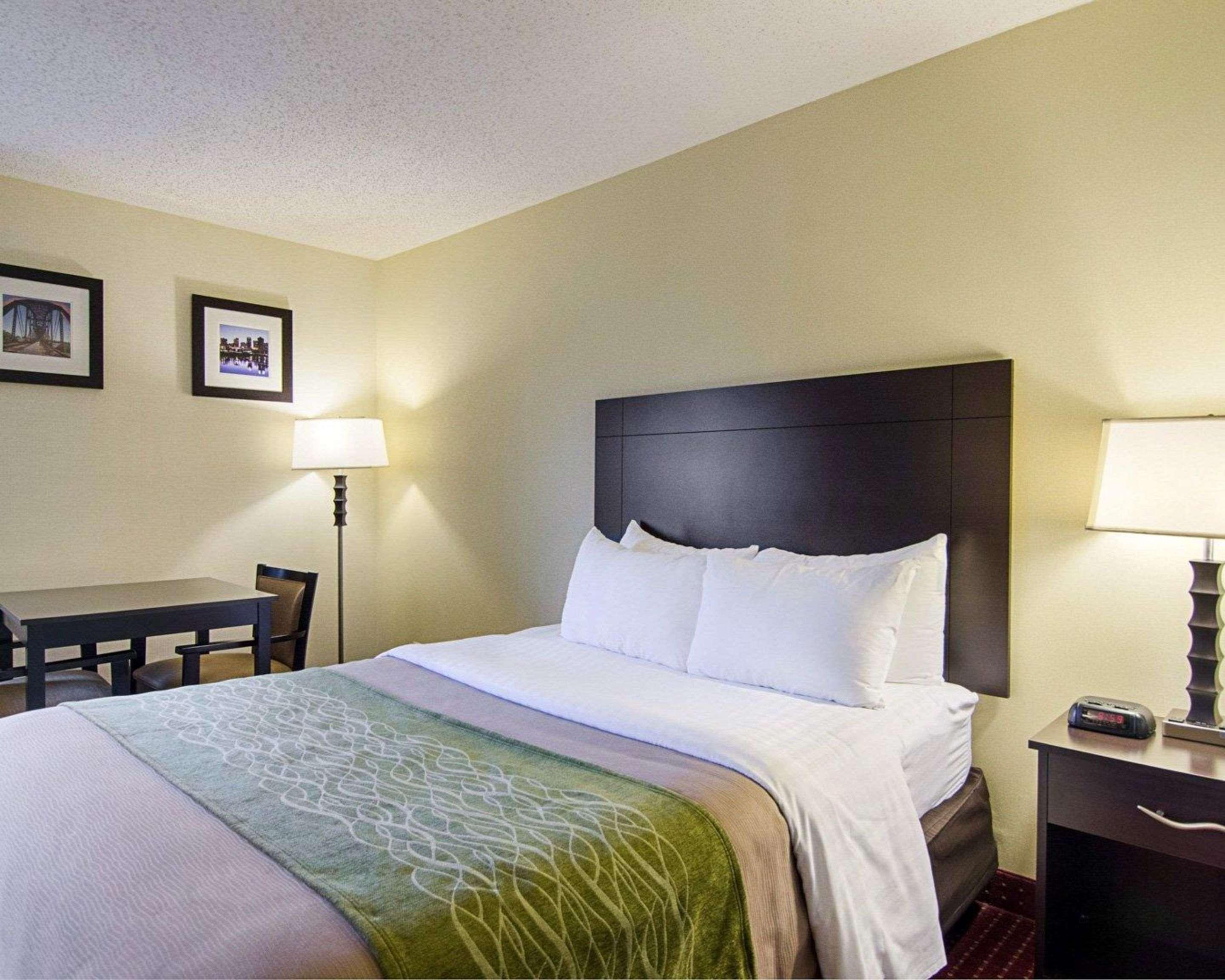 Quality Inn & Suites Little Rock West Buitenkant foto